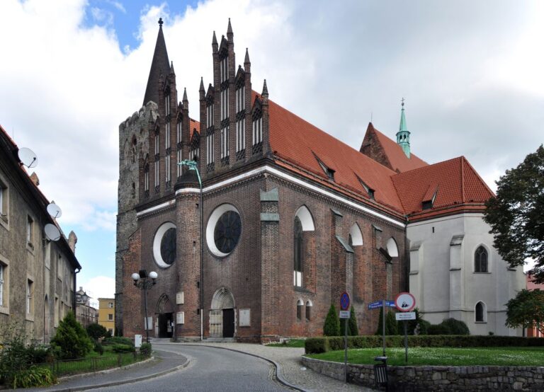 Saint George Church in Ziębice: A Roman Catholic Parish Church and Passion Sanctuary