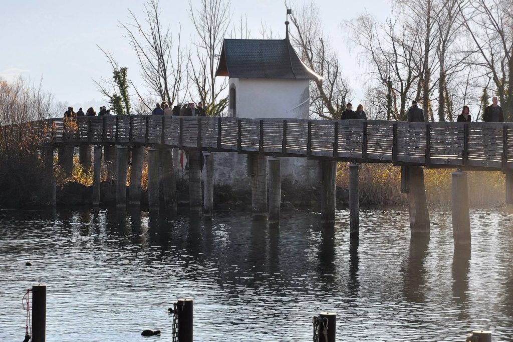 Heilig Hüsli: A Historic Pilgrimage Chapel on Lake Zürich 2 Heilig Hüsli