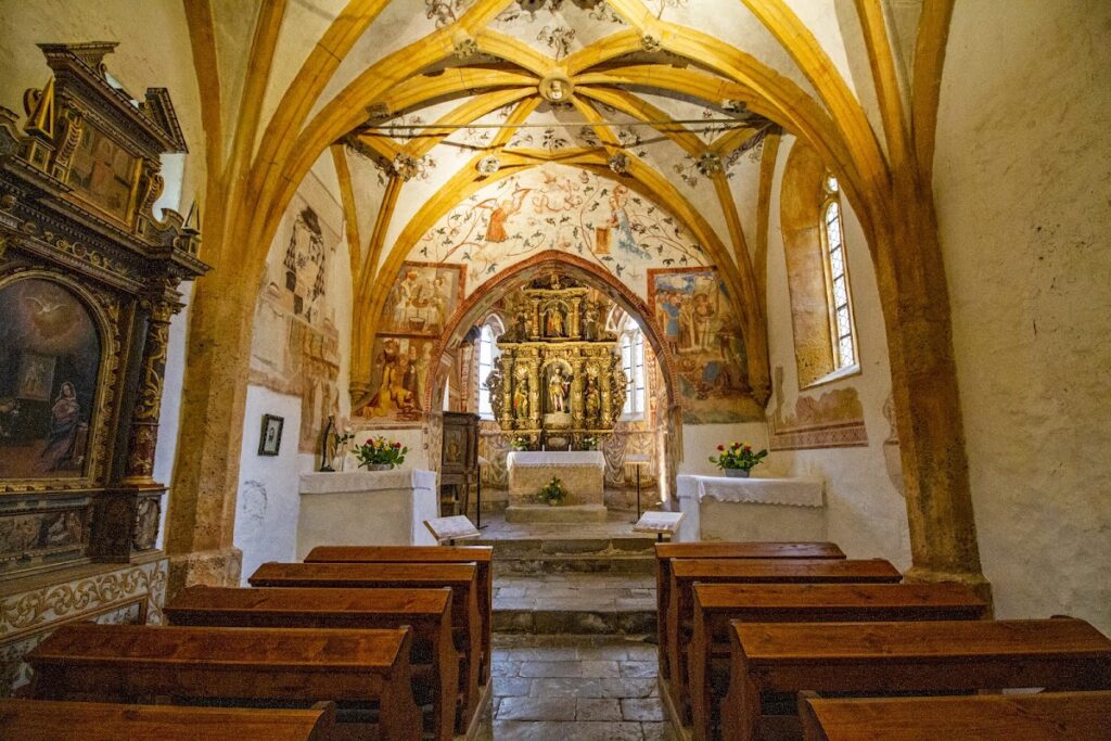 St. John the Baptist's Church, Ribčev Laz: A Medieval Roman Catholic Church in Slovenia 3 St. John the Baptist's Church, Ribčev Laz