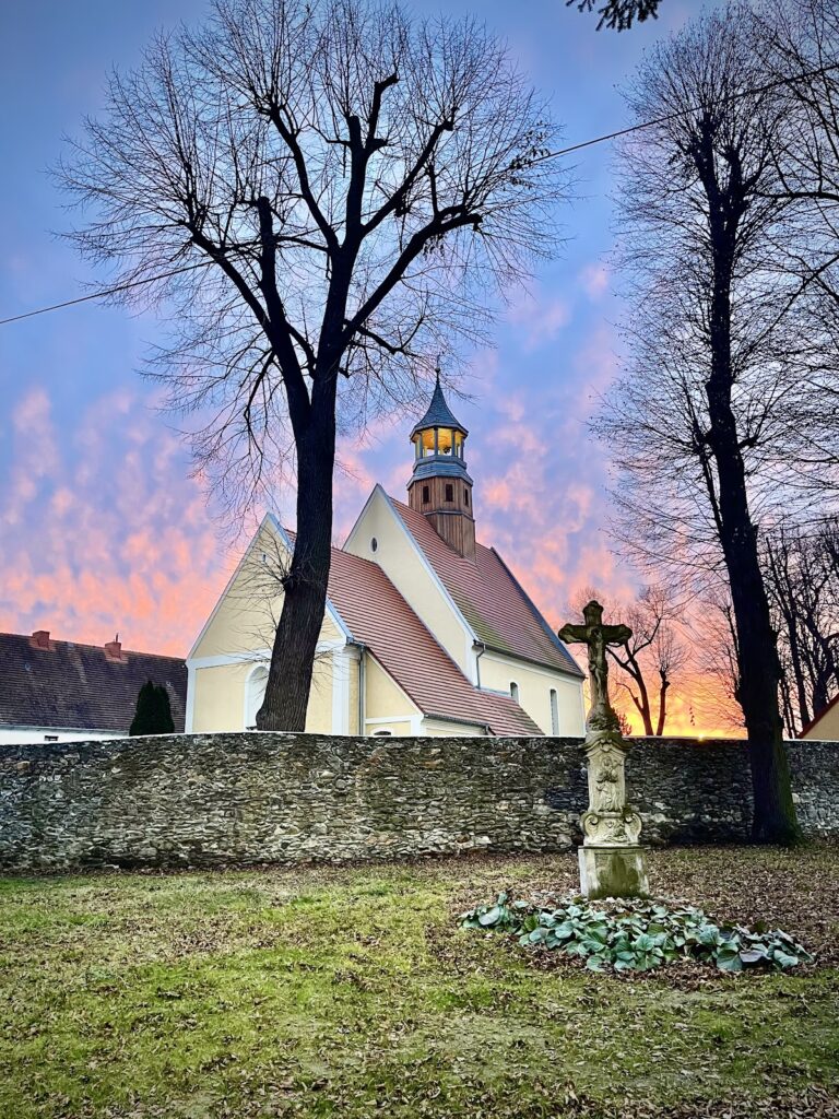 Saint Anne Church in Grodziszcze: A Roman Catholic Parish Church