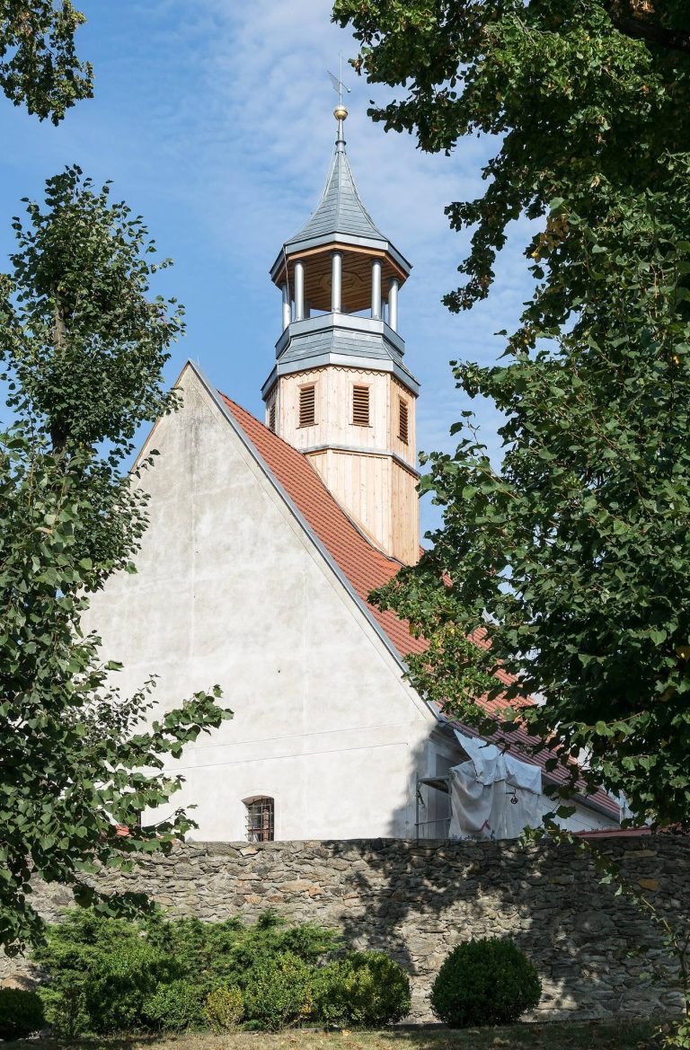 Saint Anne Church in Grodziszcze: A Roman Catholic Parish Church