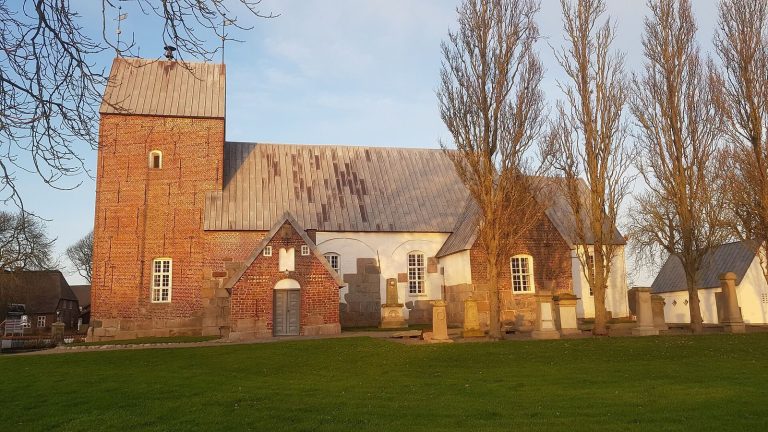 Højer Church: A Medieval Lutheran Parish Church in Denmark