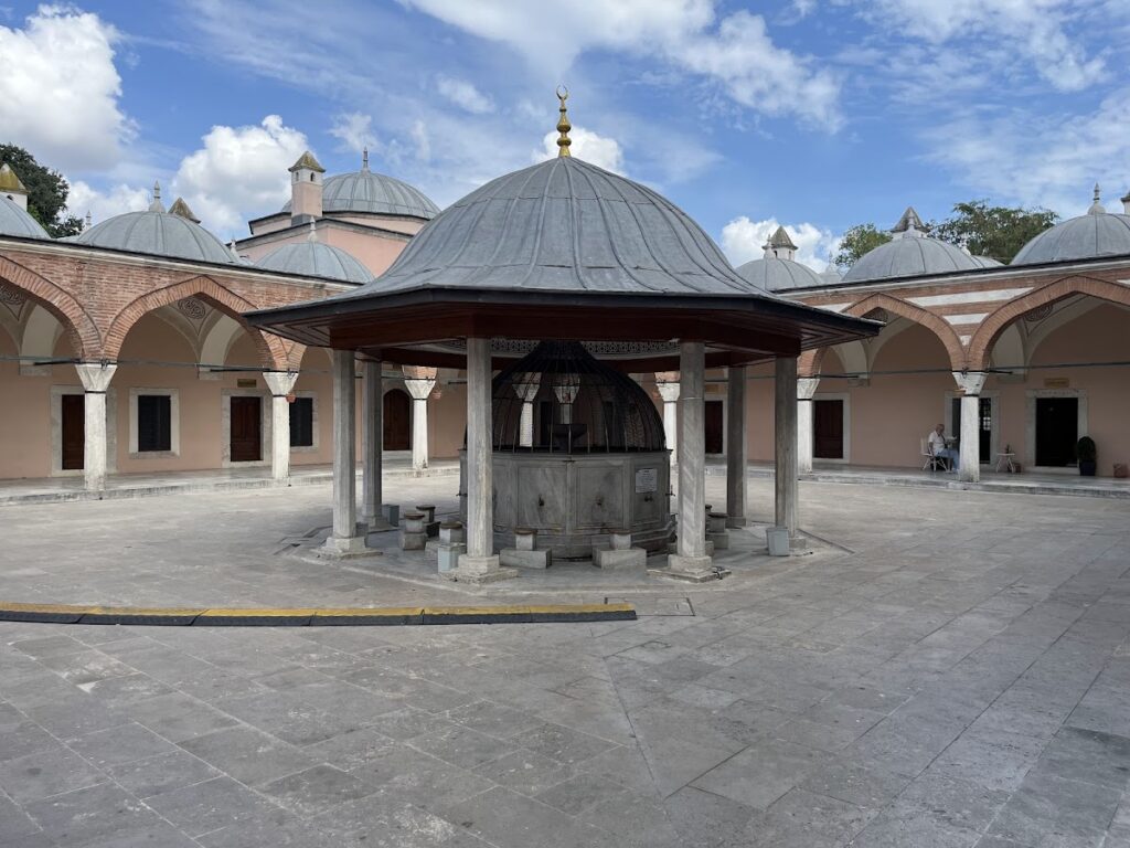 Zal Mahmud Pasha Mosque