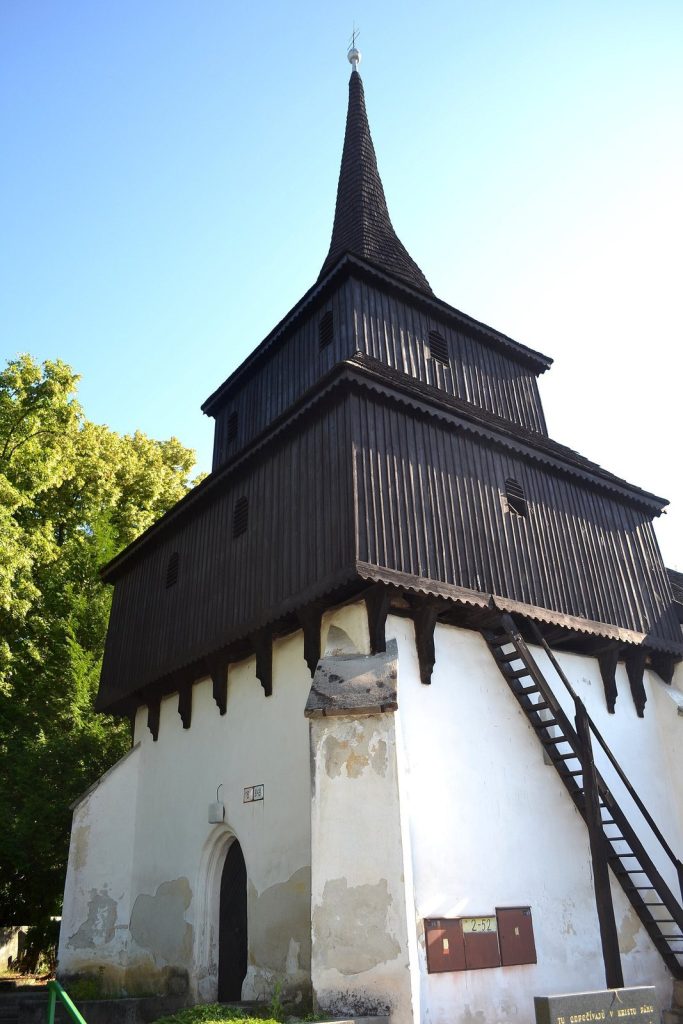 Saint Nicholas Church: A Gothic Parish Church in Slovakia 2 Saint Nicholas church