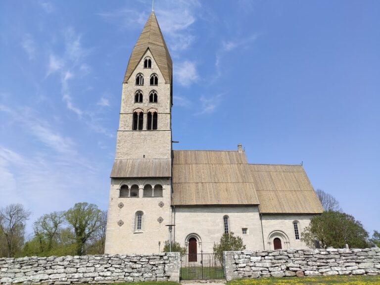 Tingstäde Church: A Medieval Rural Church on Gotland