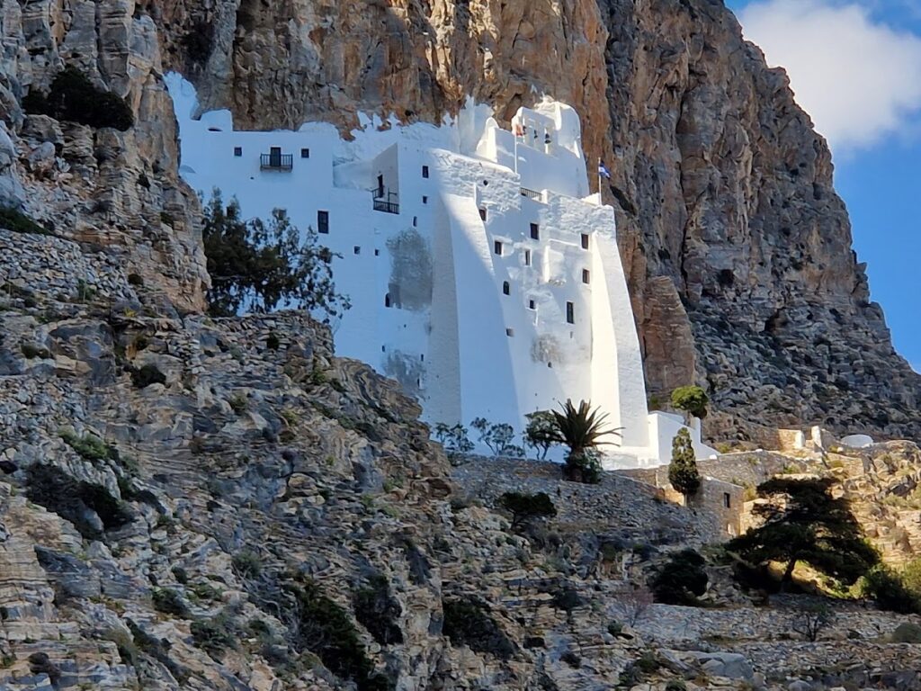 Hozoviotissa Monastery: An Eastern Orthodox Monastery on Amorgos 1 Hozoviotissa monastery