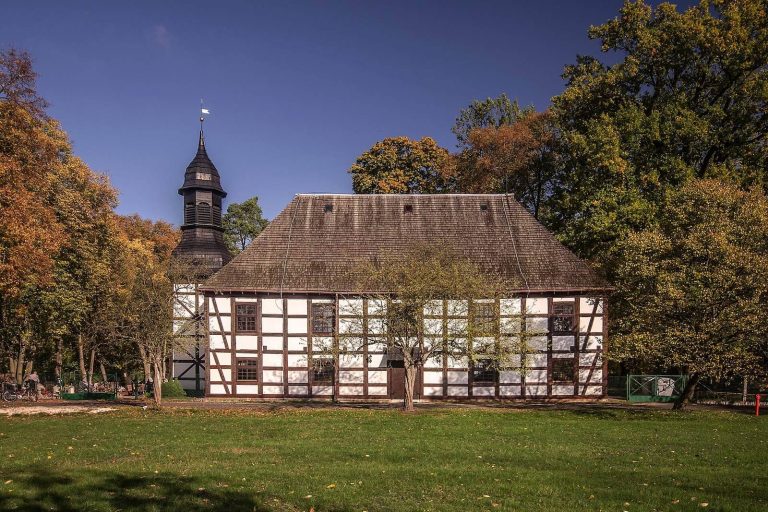 Church of the Assumption in Radomierowice: An Eighteenth-Century Timber-Frame Church in Poland