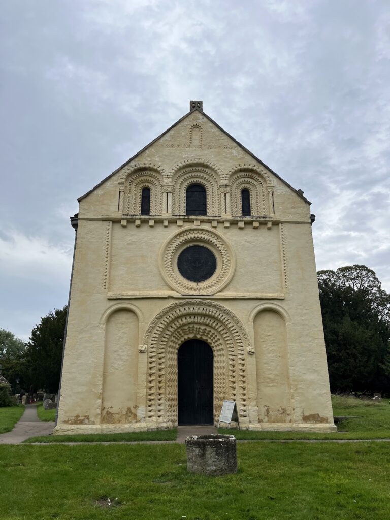St Mary the Virgin, Iffley: A Romanesque Parish Church in Oxford