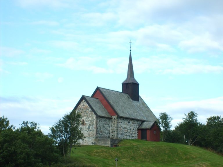 Old Edøy Church: A Medieval Parish Church in Norway