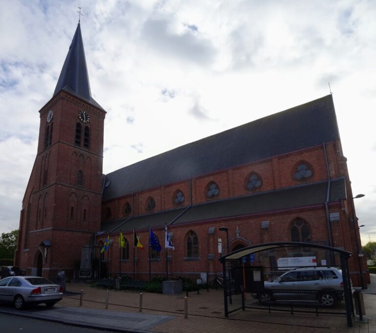 Sint-Pieterskerk: A Neo-Gothic Catholic Church in Harelbeke