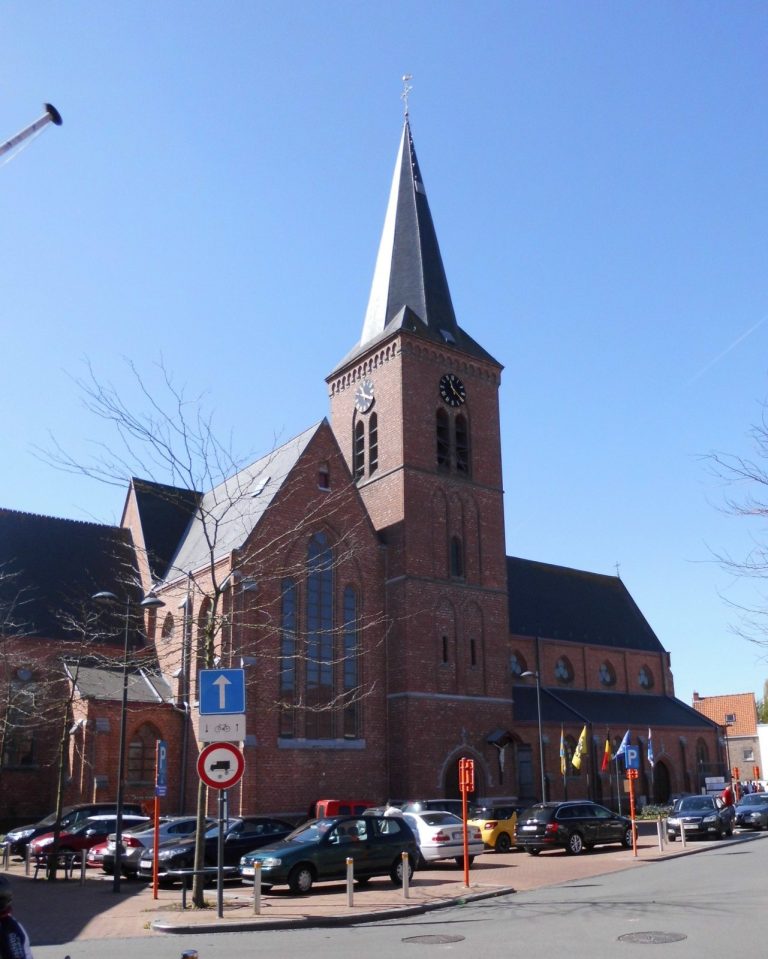 Sint-Pieterskerk: A Neo-Gothic Catholic Church in Harelbeke