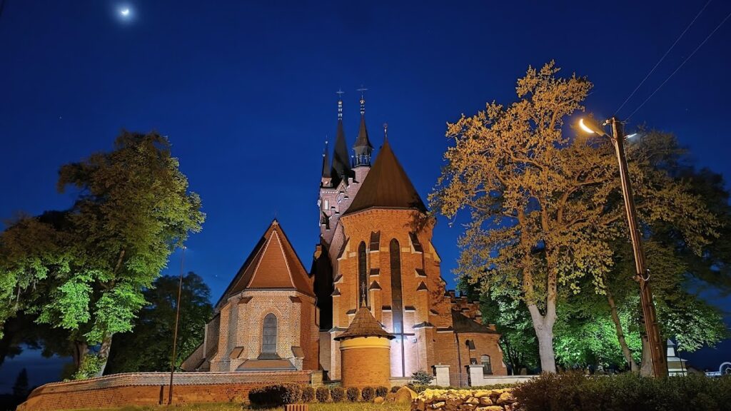 Basilica in Szczepanów: A Roman Catholic Sanctuary and Minor Basilica in Poland 3 Basilica in Szczepanów