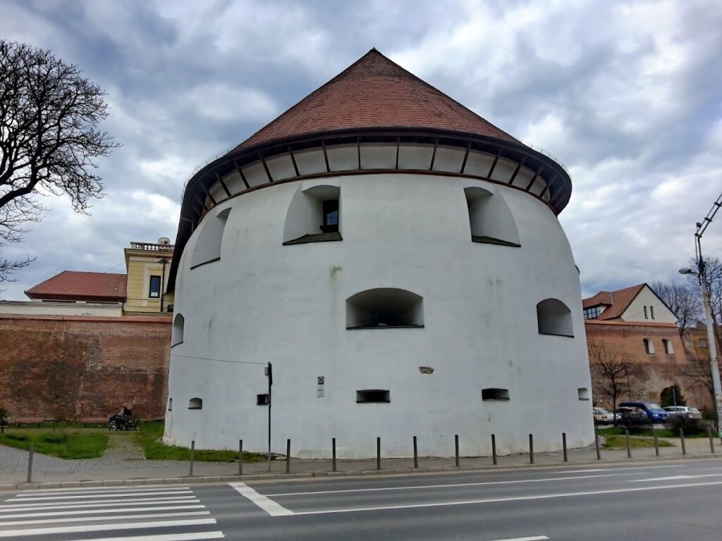Thick Tower, Sibiu: Medieval Artillery Tower and Theater Complex 1 Thick Tower, Sibiu