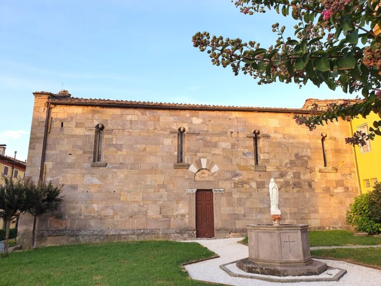 San Leonardo in Treponzio: A Romanesque Parish Church and Pilgrim Hospital