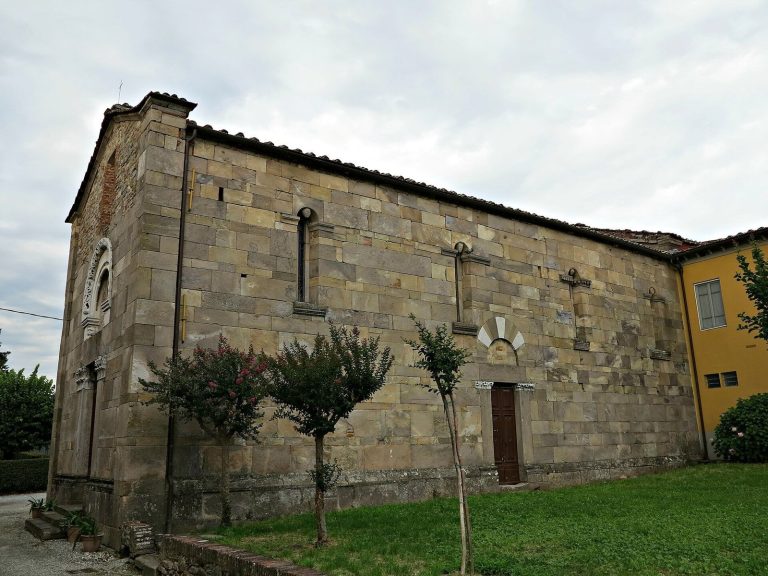 San Leonardo in Treponzio: A Romanesque Parish Church and Pilgrim Hospital