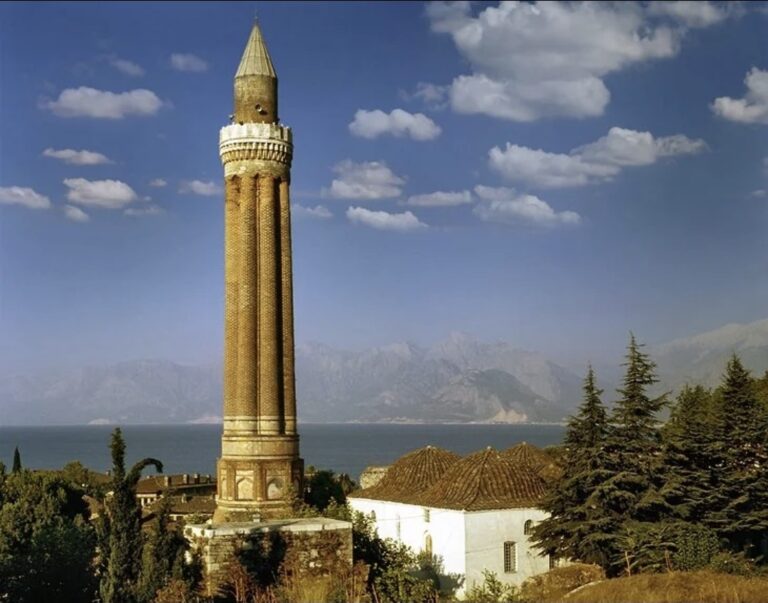 Antalya Mosque: A Seljuk Mosque and Religious Complex in Türkiye