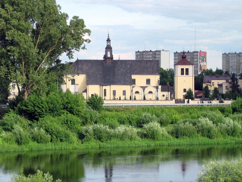 Church of the Visitation in Ostrołęka: A Historic Roman Catholic Parish Church 2 Church of the Visitation in Ostrołęka
