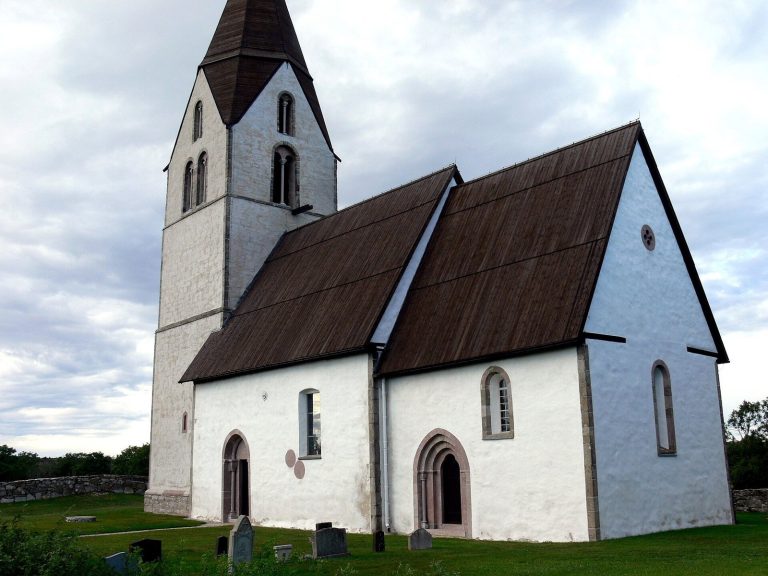 Sundre Church: A Medieval Parish Church on Gotland
