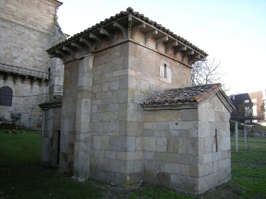 Capela de San Miguel: A Tenth-Century Mozarabic Chapel in Spain 3 Capela de San Miguel