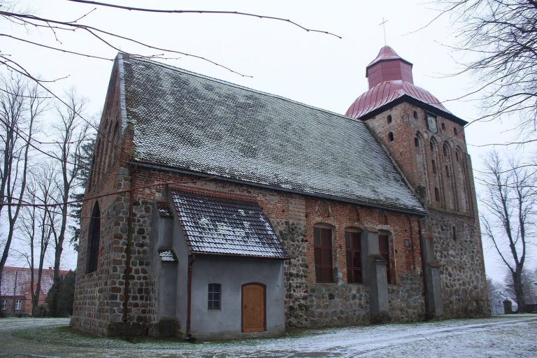 Christ the King Church in Gosław: A Romanesque Parish Church in Poland