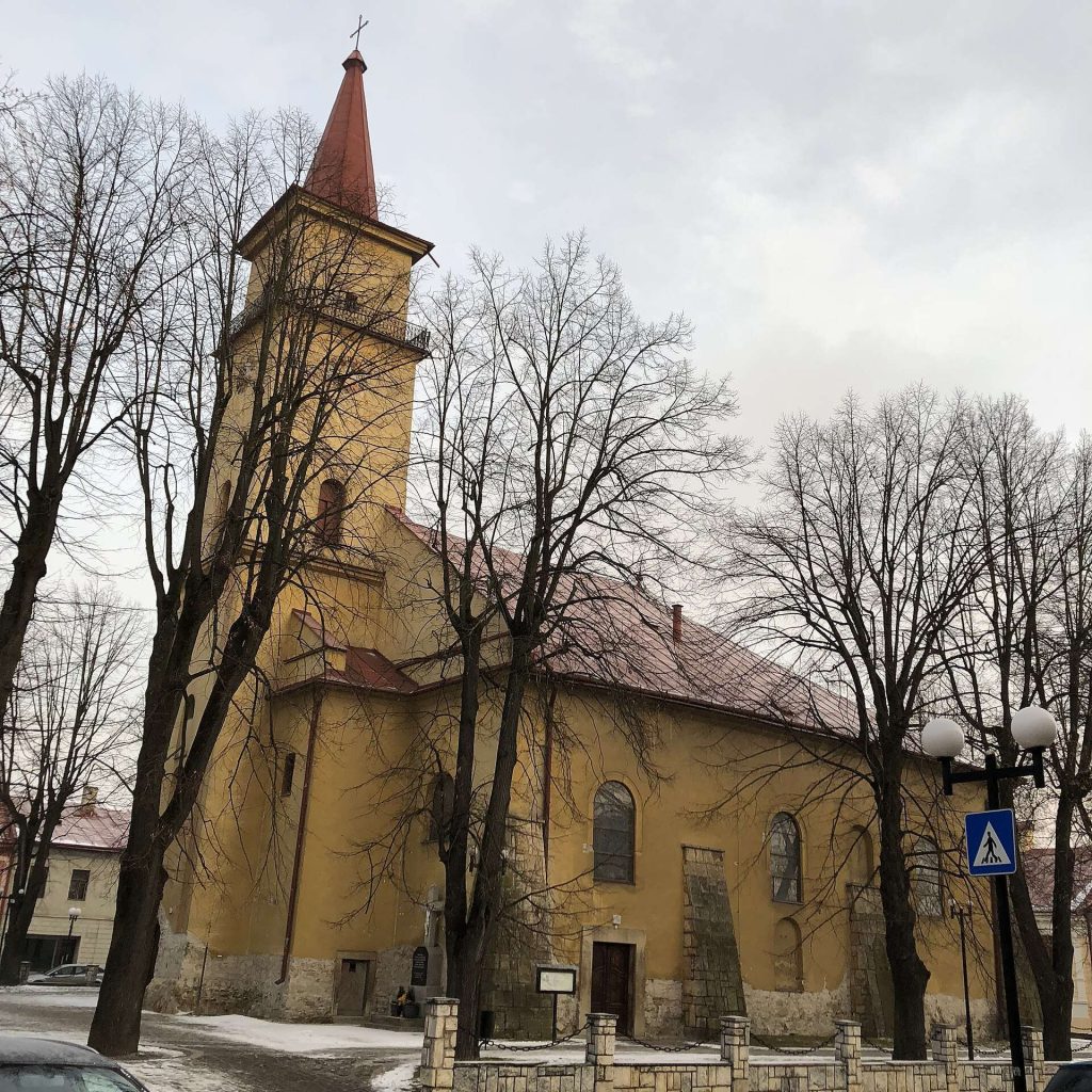 St Nicholas Church: A Historic Parish Church in Stará Ľubovňa, Slovakia 3 St Nicholas Church