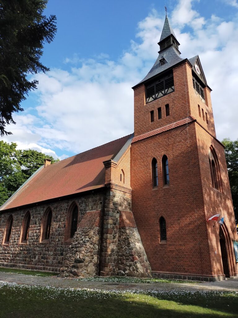 Our Lady of the Scapular Church in Wołczkowo: A Gothic Parish Church in Poland