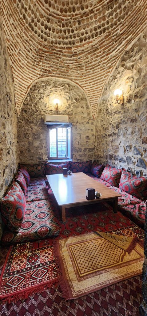 Hasan Paşa Hanı: An Ottoman Caravanserai and Commercial Complex in Diyarbakır 5 Hasan Paşa Hanı