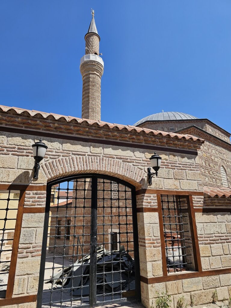 Hacı Mahmud Bey Mosque, Bitola: An Ottoman mosque and endowment complex