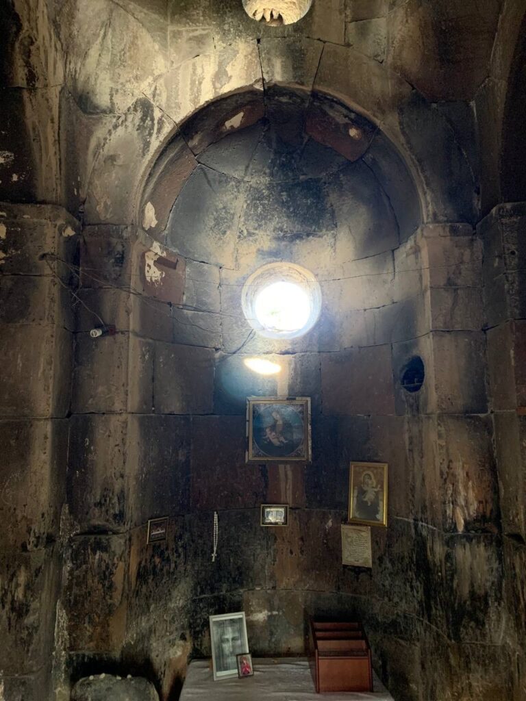 Surb Kiraki Church, Arzni