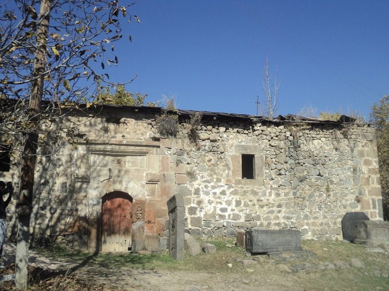 Surb Kiraki Church, Arzni: An Early Medieval Armenian Church
