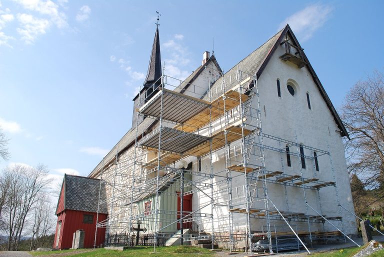 Tingvoll Church: A Romanesque Parish Church in Norway