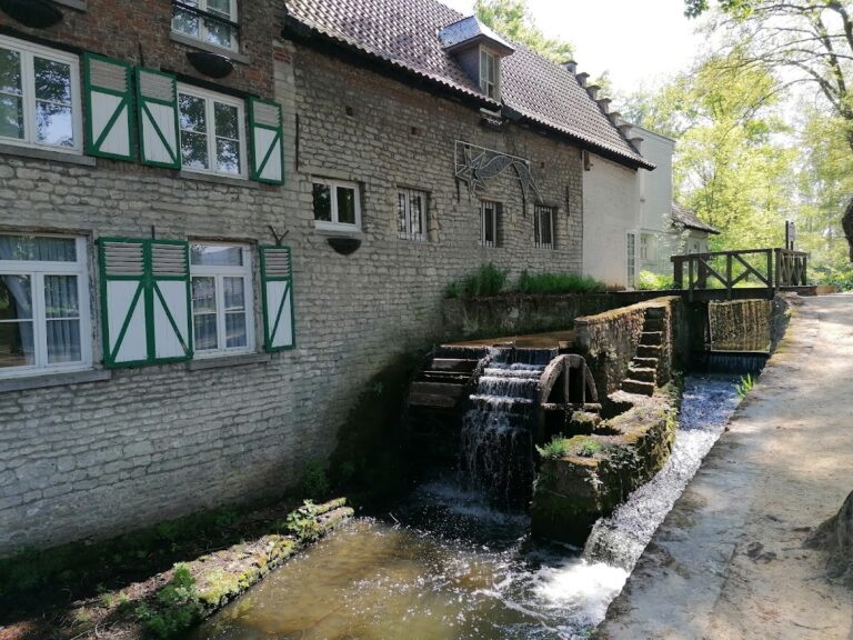 Lindekemale Mill: A Historic Watermill in Belgium