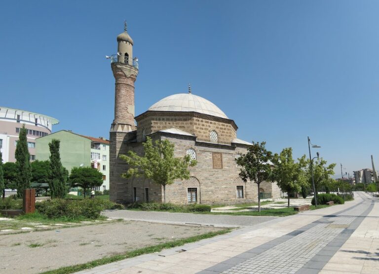 Sitti Hatun Mosque: an Ottoman-era mosque in Bursa