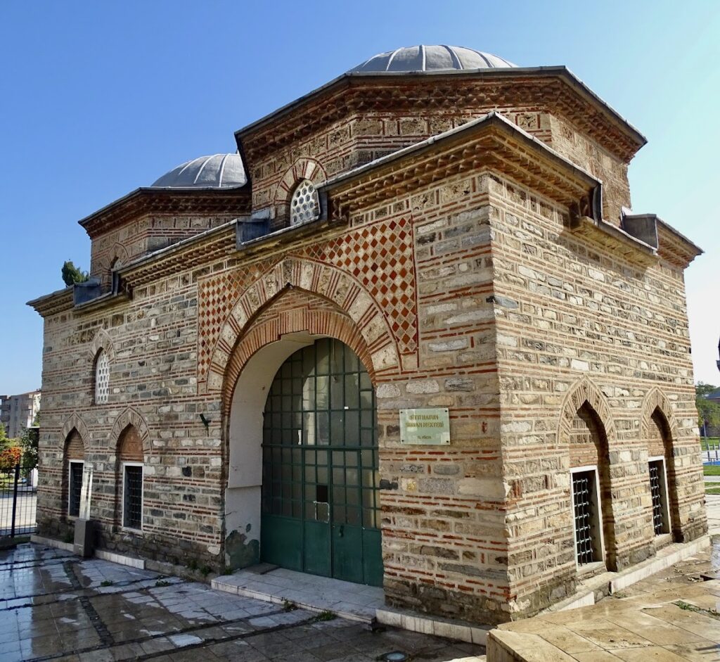 Sitti Hatun Mosque: An Early Ottoman Place of Worship in Bursa 2 Sitti Hatun Mosque