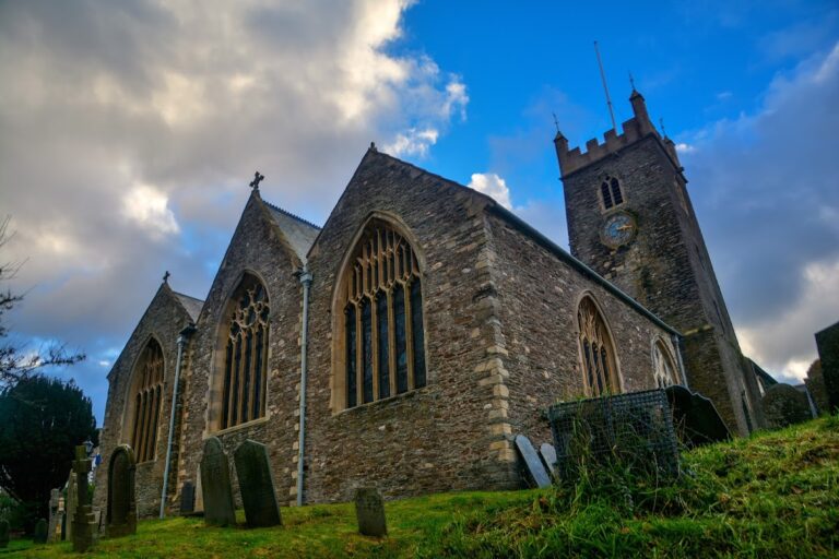 Parish Church of Holy Trinity: Anglican Parish Church of Ilfracombe