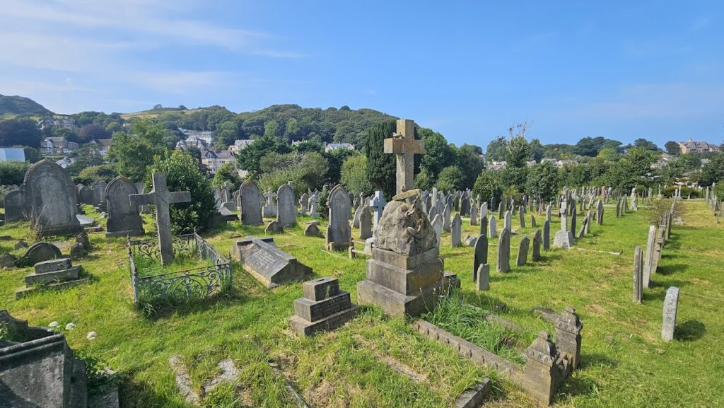 Parish Church of Holy Trinity: Anglican Parish Church of Ilfracombe 2 Parish Church of Holy Trinity