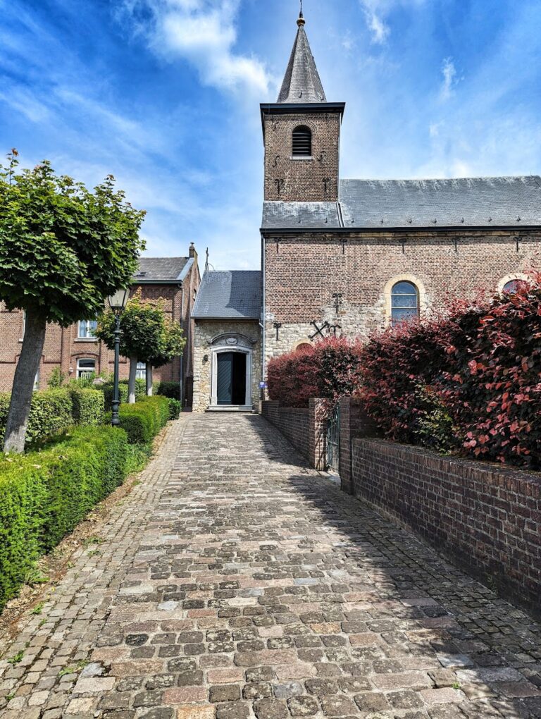 Sint-Cunibertuskerk: A Catholic Church in Wahlwiller, Netherlands