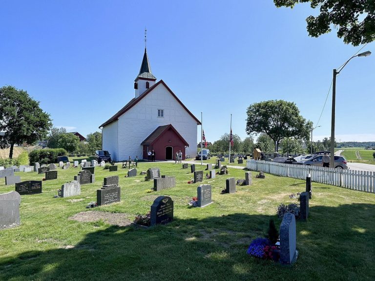 Ramnes Church: A Medieval Stone Parish Church in Norway