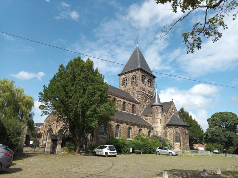Église Saint-Gilles: A Romanesque Parish Church in Liège