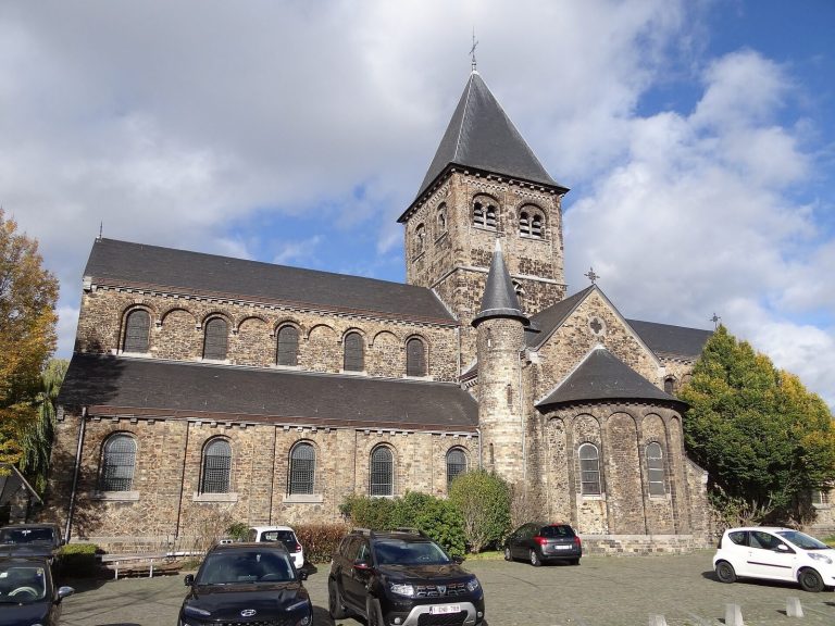 Église Saint-Gilles: A Romanesque Parish Church in Liège