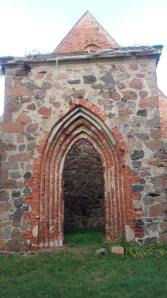 Church of Our Lady of Perpetual Help in Nieborowo: A Fifteenth-Century Village Church 2 Kościół Matki Boskiej Nieustającej Pomocy w Nieborowie