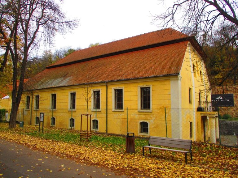 Velký mlýn: A Historic Water Mill in Prague-Libeň