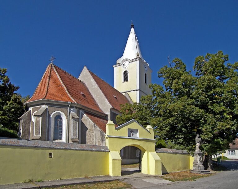 The Church of Assumption of the Holy Virgin, Dolné Orešany, Slovakia: Gothic parish church
