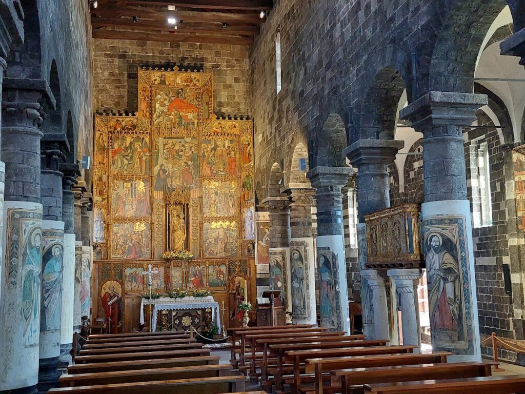 Santa Maria del Regno: Royal Chapel and Parish Church in Sardinia 2 Santa Maria del Regno