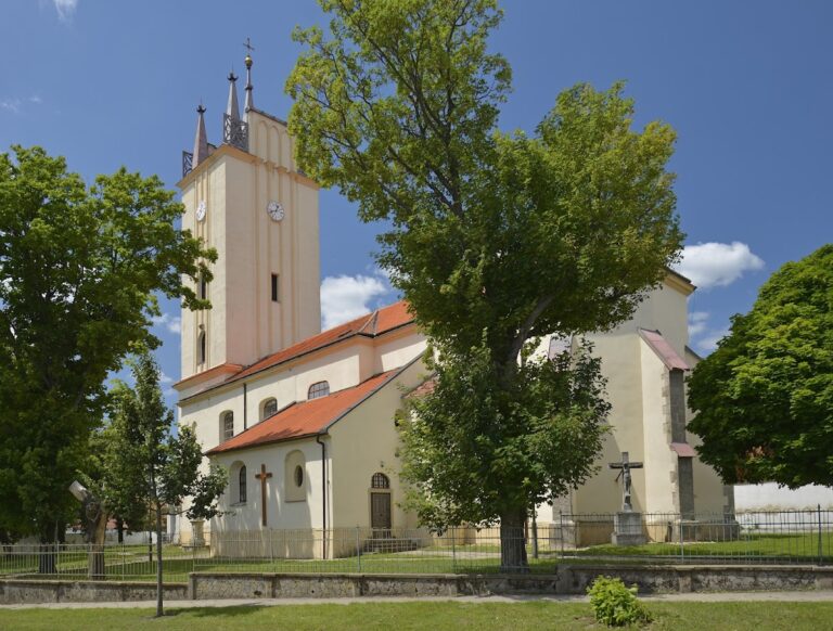 The Church of Saints Peter and Paul (Podivín): Medieval Parish Church in the Czech Republic