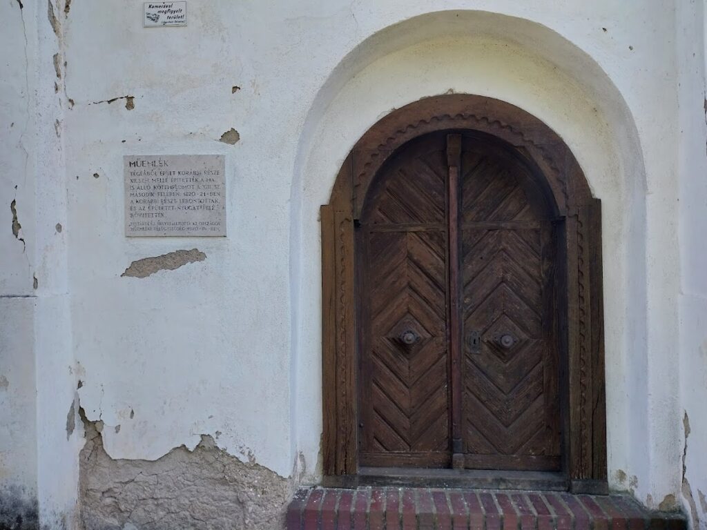 Reformed Church in Rakacaszend: A Medieval Double Church in Hungary 2 Reformed Church in Rakacaszend