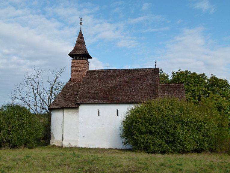 Reformed Church in Rakacaszend: A Medieval Double Church in Hungary
