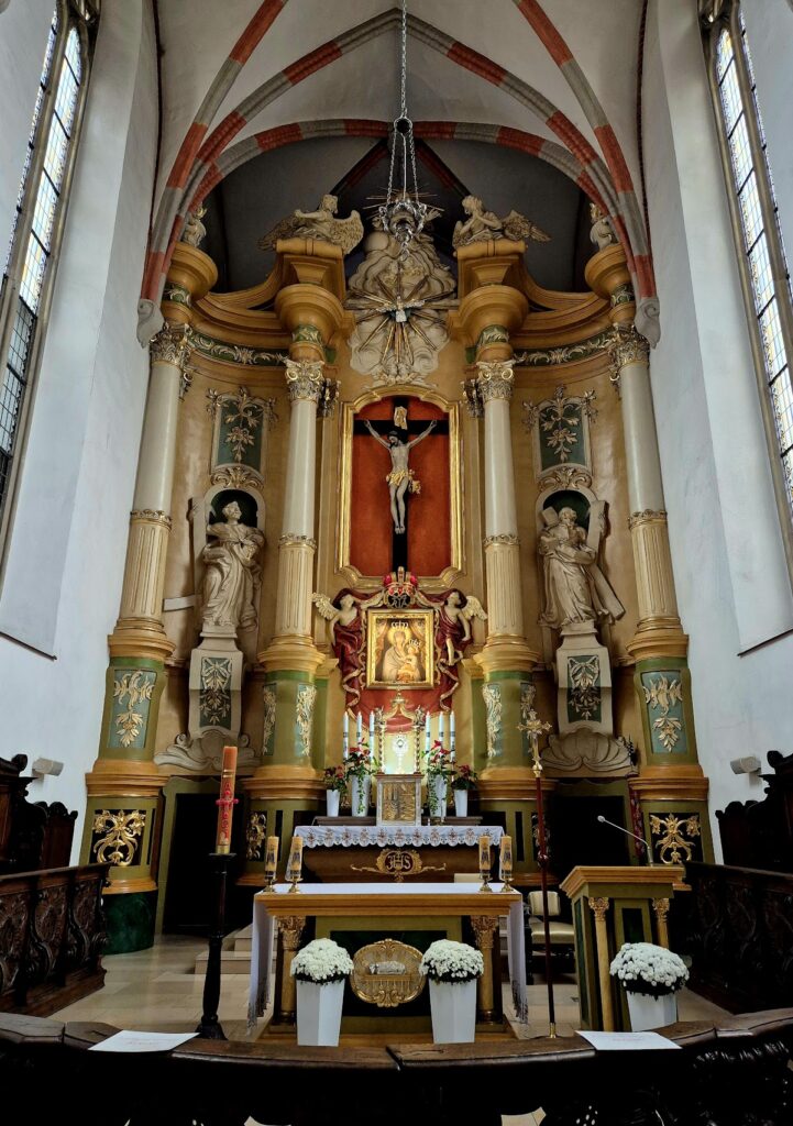 Franciscan Church and Monastery in Gniezno: A Gothic Franciscan Sanctuary in Poland 2 Franciscan church and monastery in Gniezno