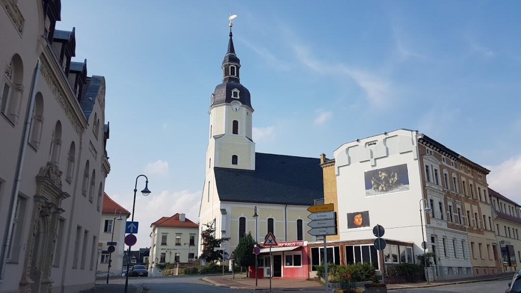 Martin-Luther-Kirche Dewitz: A Romanesque Branch Church in Germany 2 Martin-Luther-Kirche Dewitz