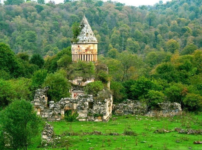 Khorakert: A Medieval Armenian Monastery Complex